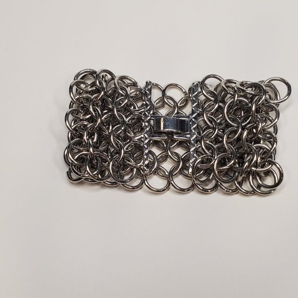 Silver Tone Chainmail Bracelet - Picture 6 of 9